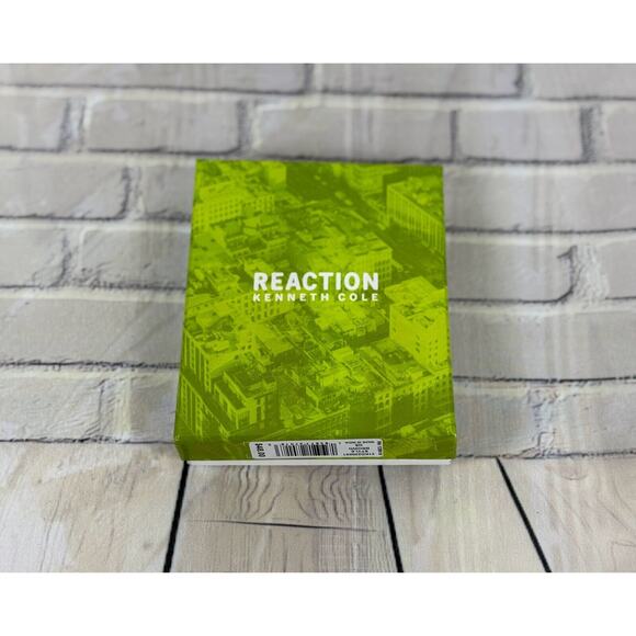 NEW MEN'S REACTION KENNETH COLE HAND CRAFTED LEATHER BROWN BI FOLD WALLET - Picture 3 of 4